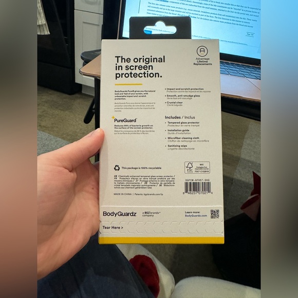 Tempered glass bodyguardz iPhone 13 Pro Max screen protector. - Picture 3 of 8